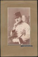 cca 1910 Osztrák-magyar katonatiszt fotója, Wykonal Rembrandts Lwów műterméből, 19,5x12 cm