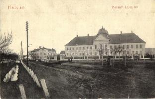 Hatvan, Kossuth Lajos tér, Báró Hatvany kastély. 936. Jatzkó Lajos kiadása (EB)