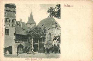 Budapest XIV. Városliget, Vajdahunyad vára, udvar, kerékpár (r)