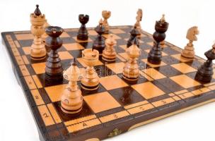 Régi sakk készlet, teljes, jó állapotban, 57x57 cm