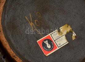 Iparművészeti Vállalatos dekoratív cserépalátét, jelzett, kis kopásokkal, 22×22 cm