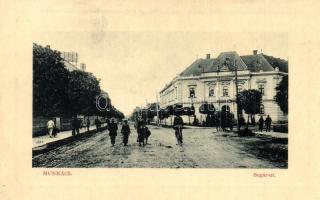 1912 Munkács, Mukacheve, Mukacevo; Sugár út, Kir. Járásbíróság. W.L. Bp. 5662. Rekord Képeslapkirály kiadása / street view with the county court