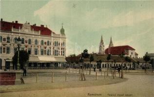 Komárom, Komárnó; Ferencz József rakpart, Grand Kávéház, üzletek. Freisinger M. kiadása / quay, shops, cafe