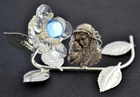 Szűz Mária fém virágon, kristály díszítéssel 11 cm