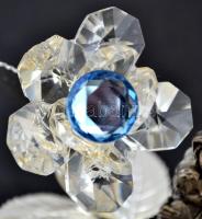 Szűz Mária fém virágon, kristály díszítéssel 11 cm