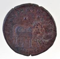 Római Birodalom / Arles / II. Julianus 361-363. AE2 (5,65g) T:2-,3 rep.
Roman Empire / Arles / Juli...