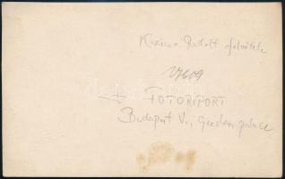 1921. augusztus 21. Horthy Miklós Nemzeti Hadseregére váró ünnepi csoportosulás Pécsett. Kazinczi Ru...