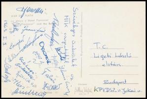1969 az MTK labdarúgóinak (Szántó, Keszei, Takács, stb.) aláírásai levelezőlapon