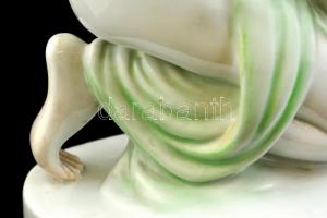 Herendi térdelő akt, kézzel festett, jelzett (Lux Elek), hibátlan, Tertia, m:37 cm