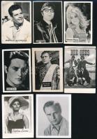 cca 1960 Külföldi színészek, énekesek fotói, különböző méretben, összesen 30 db