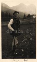 15 db régi felvidéki folklór képeslap, népviselet. Fényképezte Karel Plicka / 15 pre-1945 Slovakian ...