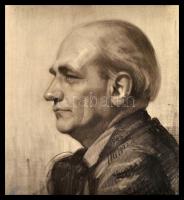 Szegedi Molnár Géza (1906-1970): Férfi portré. Szén, papír, jelzett, 52x45 cm