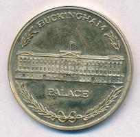 Nagy-Britannai 2006. "II. Erzsébet 80. születésnapja / Buckingham Palota" fém emlékérem sé...