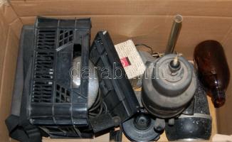 Nagy fényképészeti tétel: nagyítógép az 1950-es évekből + rengeteg kisebb-nagyobb fényképészeti kellék