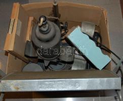 Nagy fényképészeti tétel: nagyítógép, szárítógép az 1950-es évekből + rengeteg kisebb-nagyobb fényképészeti kellék