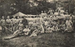 Tábori sütöde Pilicsabán. Pohl és Herz kiadása / Austro-Hungarian K.u.K. military camp in Piliscsaba, field kitchen and soldiers, bicycle