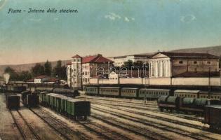 1915 Fiume, Rijeka; Interno della stazione / Bahnhof / railway station with wagons (EK)