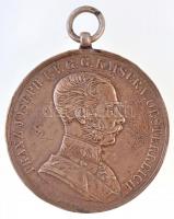 1914. Ferenc József I. osztályú Ezüst Vitézségi Érem peremén jelzett Ag kitüntetés mellszalag nélkül. Szign.: Leisek T:2 ph. Hungary 1914. Silver Gallantry Medal, 1st Class hallmarked Ag decoration without ribbon. Sign.: Leisek C:XF edge error NMK 129.