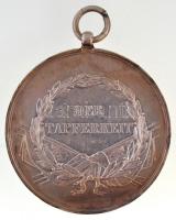 1914. "Ferenc József I. osztályú Ezüst Vitézségi Érem" peremén jelzett Ag kitüntetés mells...