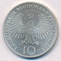 NSZK 1972F 10M Ag "Müncheni Olimpia - Olimpiai tűz" T:1-,2
FRG 1972F 10 Mark Ag "Mün...