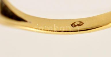 Arany(Au) 14K gyűrű szintetikus rubin kővel, jelzett, méret: 54, bruttó: 1,9 g