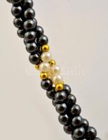 Dekoratív háromsoros gyöngy nyaklánc, h: 44 cm