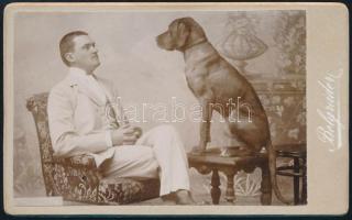 cca 1900 Kutya és ember, Humoros fotó. 9x11 cm