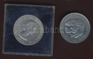 Anglia 1965. Crown "Churchill" eredeti tokban T:2 + 1981. 25P "Charles + Diana" ...