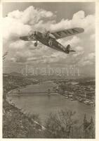 1930 Budapest. Magyar Légiforgalmi rt. reklámlapja. ML Rt új Fokker F-VIII típusú, H-MFNA lajstromjelű, 15 üléses repülőgép (1928-ban ezt a repülőgépet vitéz Háry László I. világháborús vadászpilóta Amsterdamból Mátyásföldre repülte) / Travel by Air! (Rb)