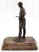 Jelzés nélkül: Zsoké, bronz szobor, márvány talapzaton, m: 17 cm