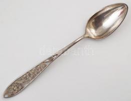 1821 Brünn, antik ezüst készlet. Áttört kosárka, aranyozott belsőrésszel, hat kiskanál, cukorfogó, m...