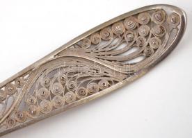 1821 Brünn, antik ezüst készlet. Áttört kosárka, aranyozott belsőrésszel, hat kiskanál, cukorfogó, m...