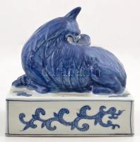 Nagyméretű kínai pecsétnyomó. Fő kutyát ábrázoló festett mázas porcelán / Large Chinese seal maker P...