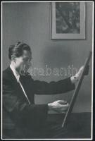 Kádár György (1912-2002): Festő önarckép Vintage fotó. Jelzés nélkül a művész hagyatékából. 13x18 cm