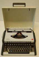 Hordozható Olympia táskaírógép tökéletes állapotban