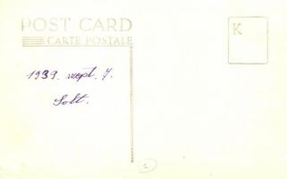 1939 Solt, szabósági dolgozók az udvaron varrógépekkel / tailors with sewing machines. photo  (EK)