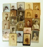 cca 1870-1890 22 db nőket ábrázoló keményhátú fotó