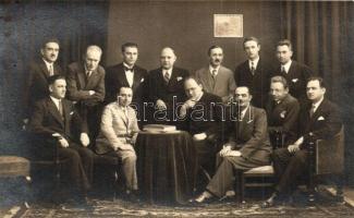 1933 Nagyszeben, Hermannstadt, Sibiu; Ipartestület csoportképe / Craftsmen's Association, group photo by Emil Fischer