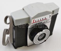 Corina 2 fényképezőgép, 6x6 és 4.5x6 cm formátumú felvételekhez, vakuizzó nélkül, műanyag tokkal