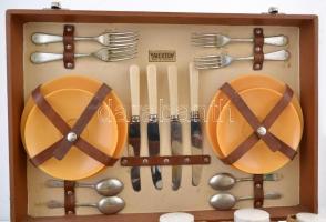 Retró Brexton piknik készlet, hiánytalan, néhány modern kiegészítővel, eredeti táskájában, 47x33x13 ...