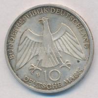 NSZK 1972F 10M Ag "Olimpia-München / Csomó" T:2 patina
FRG 1972F 10 Mark Ag "Olymics...