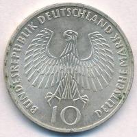 NSZK 1972F 10M Ag "Müncheni Olimpia - Olimpiai tűz" T:1-,2 ph. 
FRG 1972F 10 Mark Ag &quo...