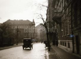 Régi autmobilok, 6 db szabadon felhasználható vintage negatív (24x36 mm és 9x6 cm között) + 4 db vin...