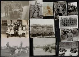 1945 előtti felvételek katonákról, 9 db vintage fotó + 4 db későbbi nagyítás, 6x4,5 cm és 9x14 cm között