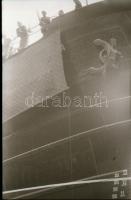 cca 1948 Budapesti hajógyár, hajóépítés, avatás, 35 db szabadon felhasználható vintage negatív, 24x3...