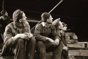 cca 1948 Budapesti hajógyár, hajóépítés, avatás, 35 db szabadon felhasználható vintage negatív, 24x3...