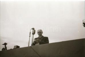 cca 1948 Budapesti hajógyár, hajóépítés, avatás, 35 db szabadon felhasználható vintage negatív, 24x3...