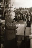 cca 1948 Budapesti hajógyár, hajóépítés, avatás, 35 db szabadon felhasználható vintage negatív, 24x3...