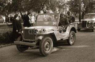 cca 1949 Honvéd hét a Margit-szigeten (fegyverek, lovas bemutató, céllövészet, katonai dzsip), 20 db...