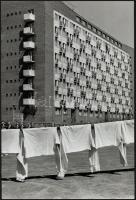 cca 1966 Kortárs fotóművészeti alkotások, 3 db feliratozott vintage fotó, 15x24 cm és 18x24 cm közöt...